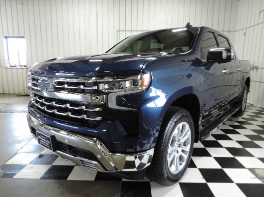 2023 Chev Silverado Northsky Blue 001