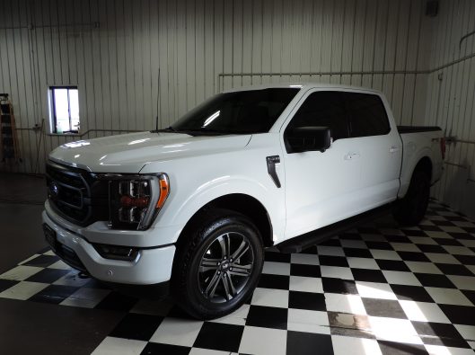 2023 Ford F150 White Crew 002