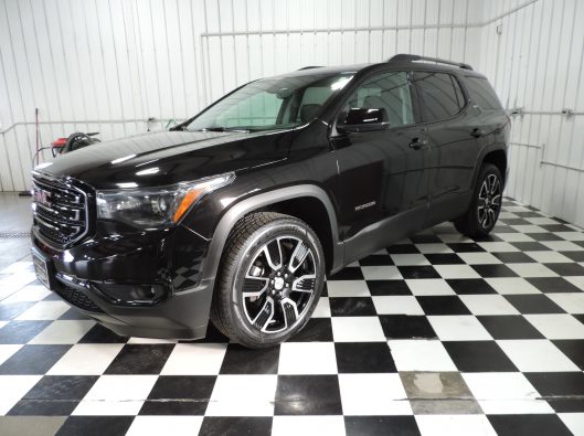 2019 GMC Acadia SLT 002