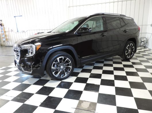 2022 GMC Terrain SLT Black 003