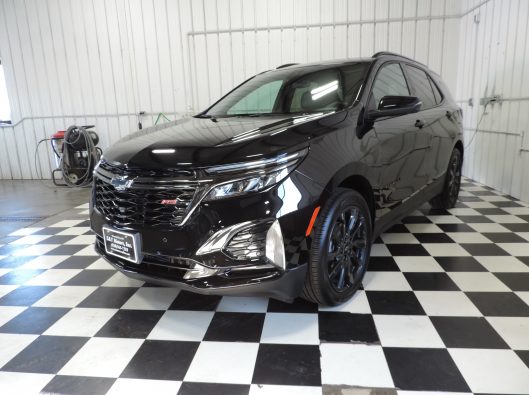 2023 Chev Equinox RS Black 001