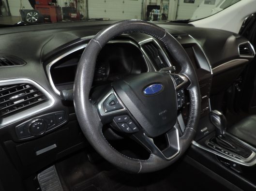 2015 Ford Edge Titanium 033