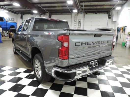 2019 Chev Silverado LT Silver 017