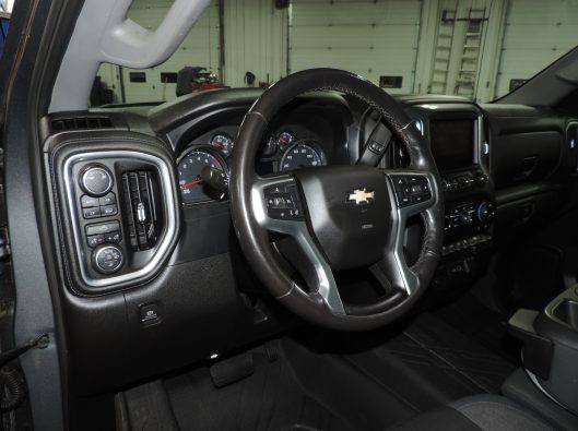 2019 Chev Silverado LT Silver 031