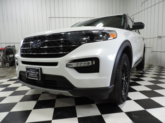 2022 Ford Explorer White 006