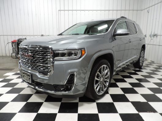 2023 GMC Sterling Gray Acadia 001