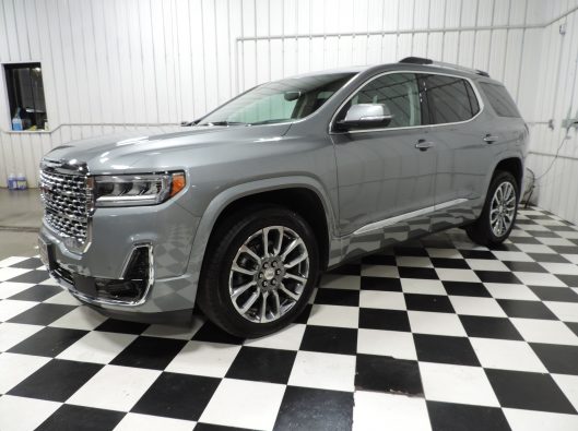 2023 GMC Sterling Gray Acadia 002