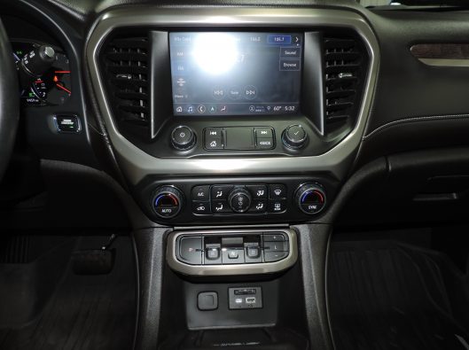 2023 GMC Sterling Gray Acadia 034