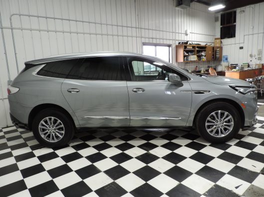 2023 Buick Enclave 009