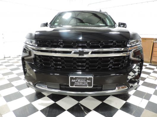 2023 Chev Tahoe Black 005