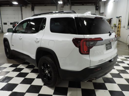 2023 GMC Acadia AT4 020