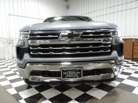 2024 Chev Silverado Gray DuraMax Crew 006