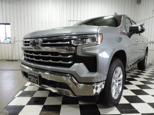 2024 Chev Silverado Gray DuraMax Crew 007