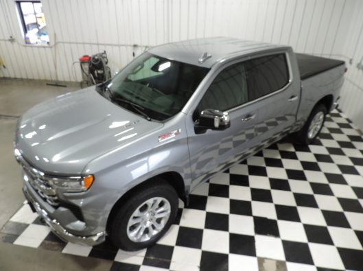 2024 Chev Silverado Gray DuraMax Crew 019