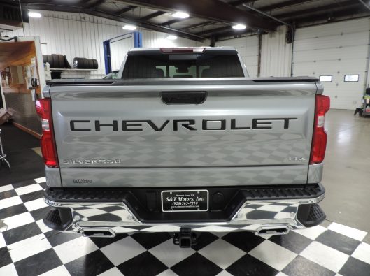 2024 Chev Silverado Gray DuraMax Crew 020