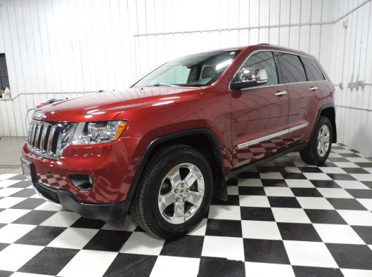 2013 Jeep Grand Cherokee Limited 002