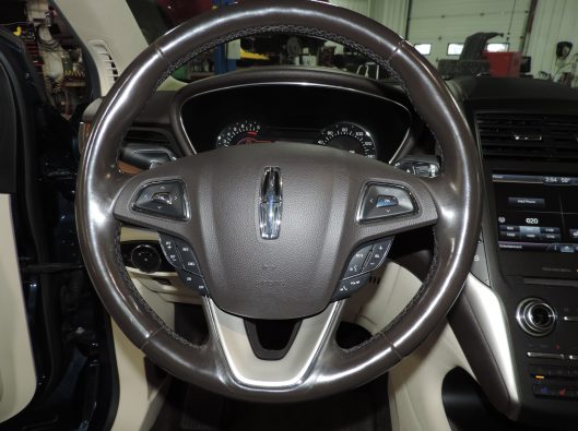 2015 Lincoln MKC 039