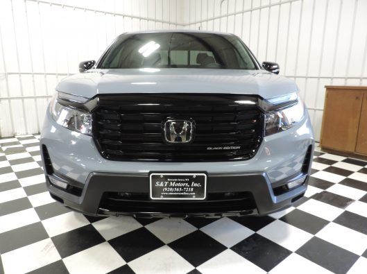 2022 Honda Ridgeline Black Edition 004