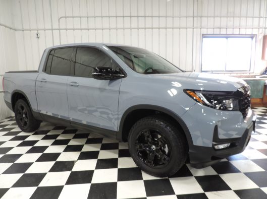 2022 Honda Ridgeline Black Edition 008