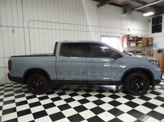 2022 Honda Ridgeline Black Edition 010