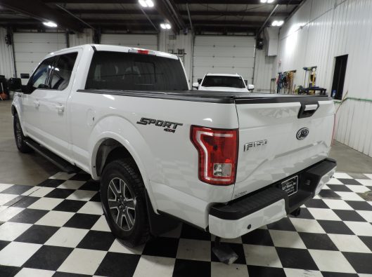 2016 Ford F150 Super Crew White 017