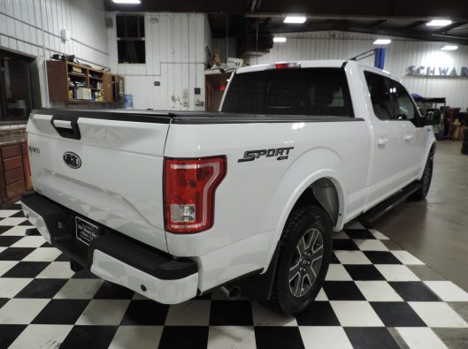 2016 Ford F150 Super Crew White 018