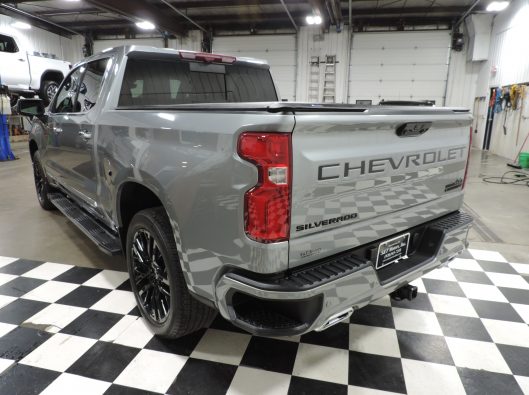 2023 Chev Silverado HC Silver 018