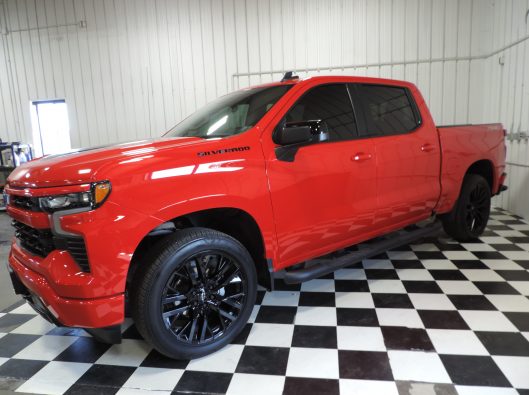 2023 Chev Silverado Ralley Edition Red 003