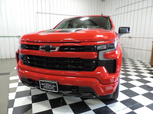 2023 Chev Silverado Ralley Edition Red 005