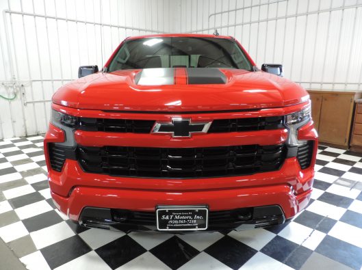 2023 Chev Silverado Ralley Edition Red 006