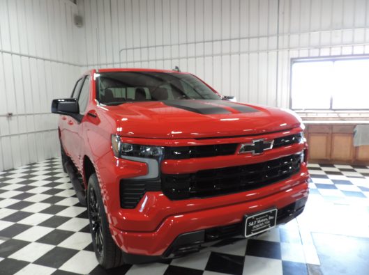 2023 Chev Silverado Ralley Edition Red 008