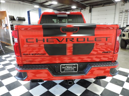 2023 Chev Silverado Ralley Edition Red 021