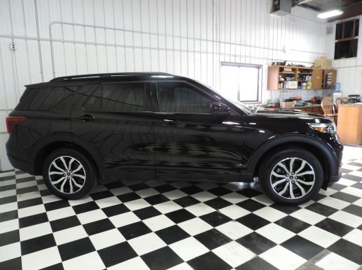 2023 Ford Explorer ST Line Black 010