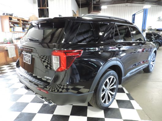 2023 Ford Explorer ST Line Black 017