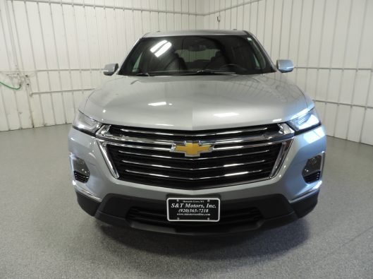 2023 Chev Traverse LT FWD 004