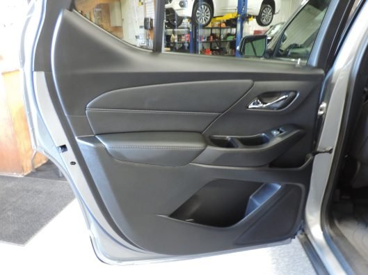 2023 Chev Traverse LT FWD 025