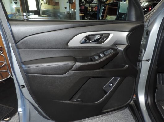 2023 Chev Traverse LT FWD 027