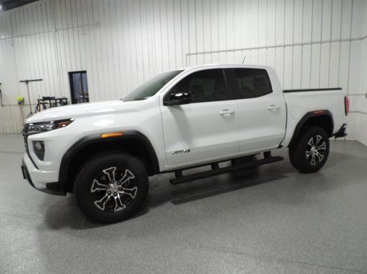 2024 GMC Canyon AT4 003