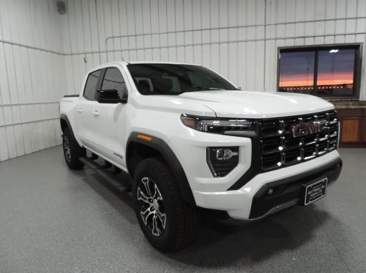 2024 GMC Canyon AT4 007