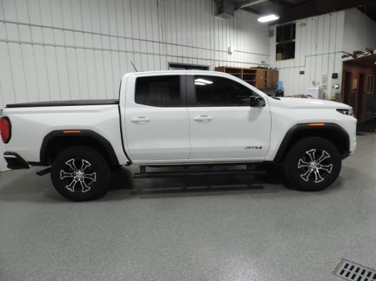 2024 GMC Canyon AT4 012