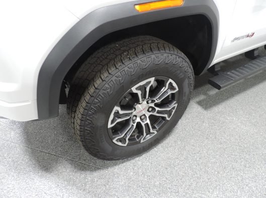 2024 GMC Canyon AT4 017