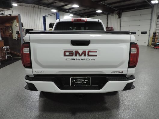2024 GMC Canyon AT4 020