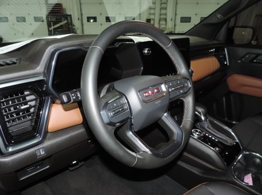 2024 GMC Canyon AT4 038