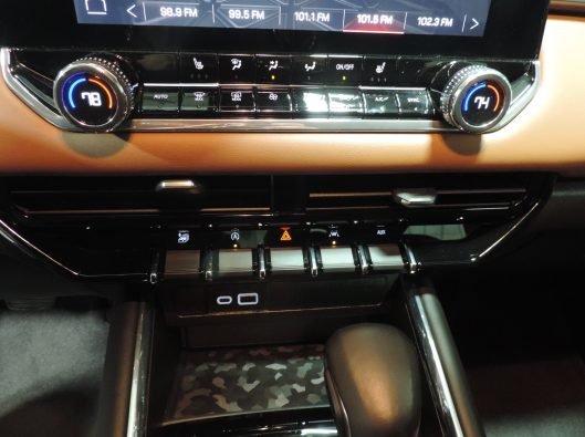 2024 GMC Canyon AT4 040