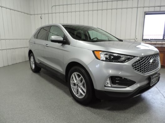 2024 Ford Edge SEL Silver 010