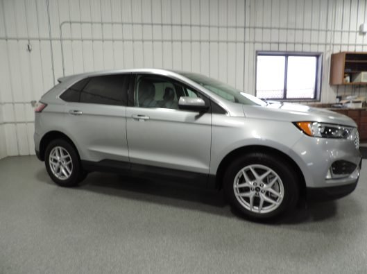 2024 Ford Edge SEL Silver 011