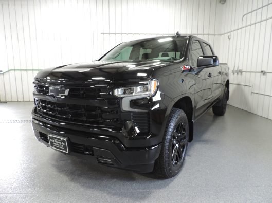 2026 Chevrolet Silverado 001