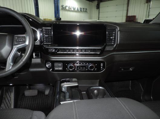 2026 Chevrolet Silverado 044