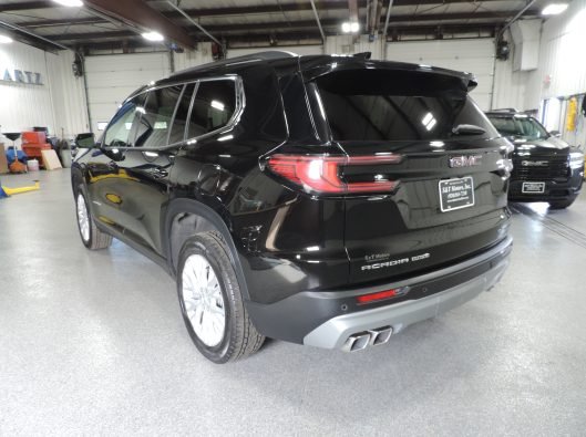 2025 GMC Acadia Elevatoin 020