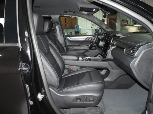 2025 GMC Acadia Elevatoin 025